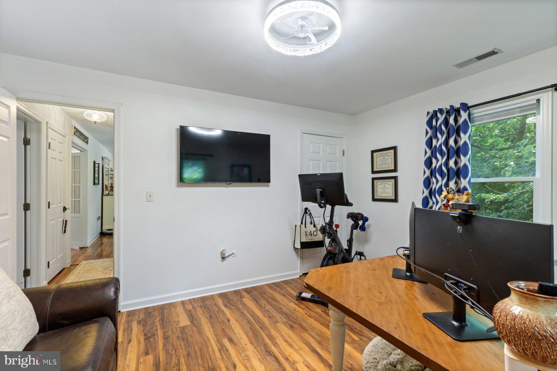 DEEP HARBOR FARM - Residential