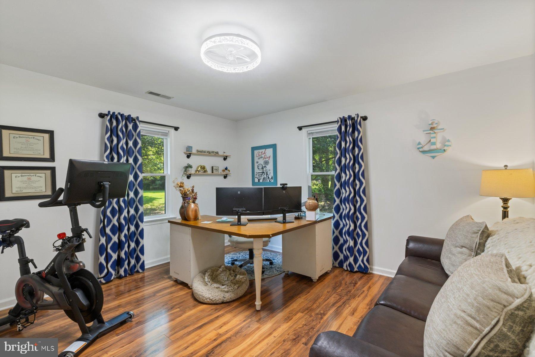 DEEP HARBOR FARM - Residential