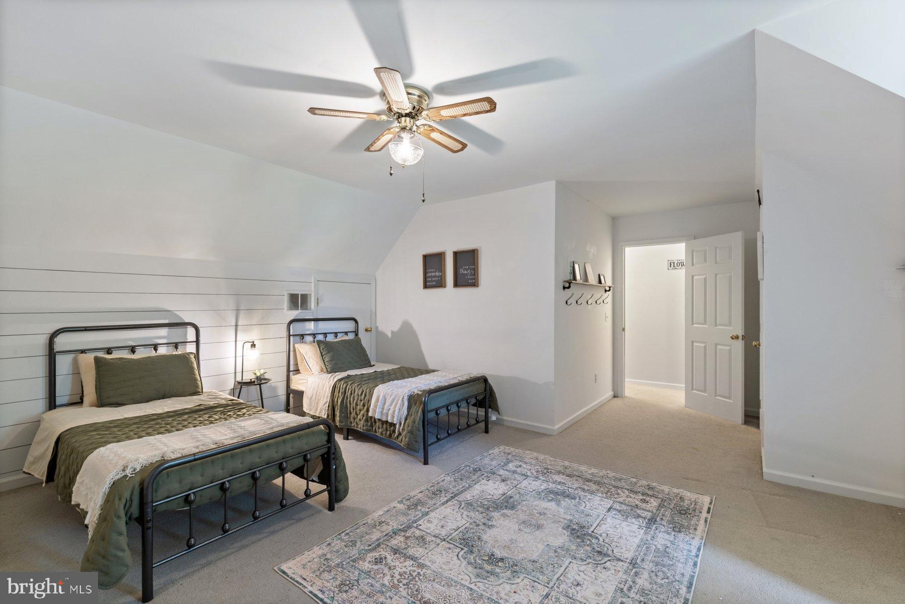 DEEP HARBOR FARM - Residential