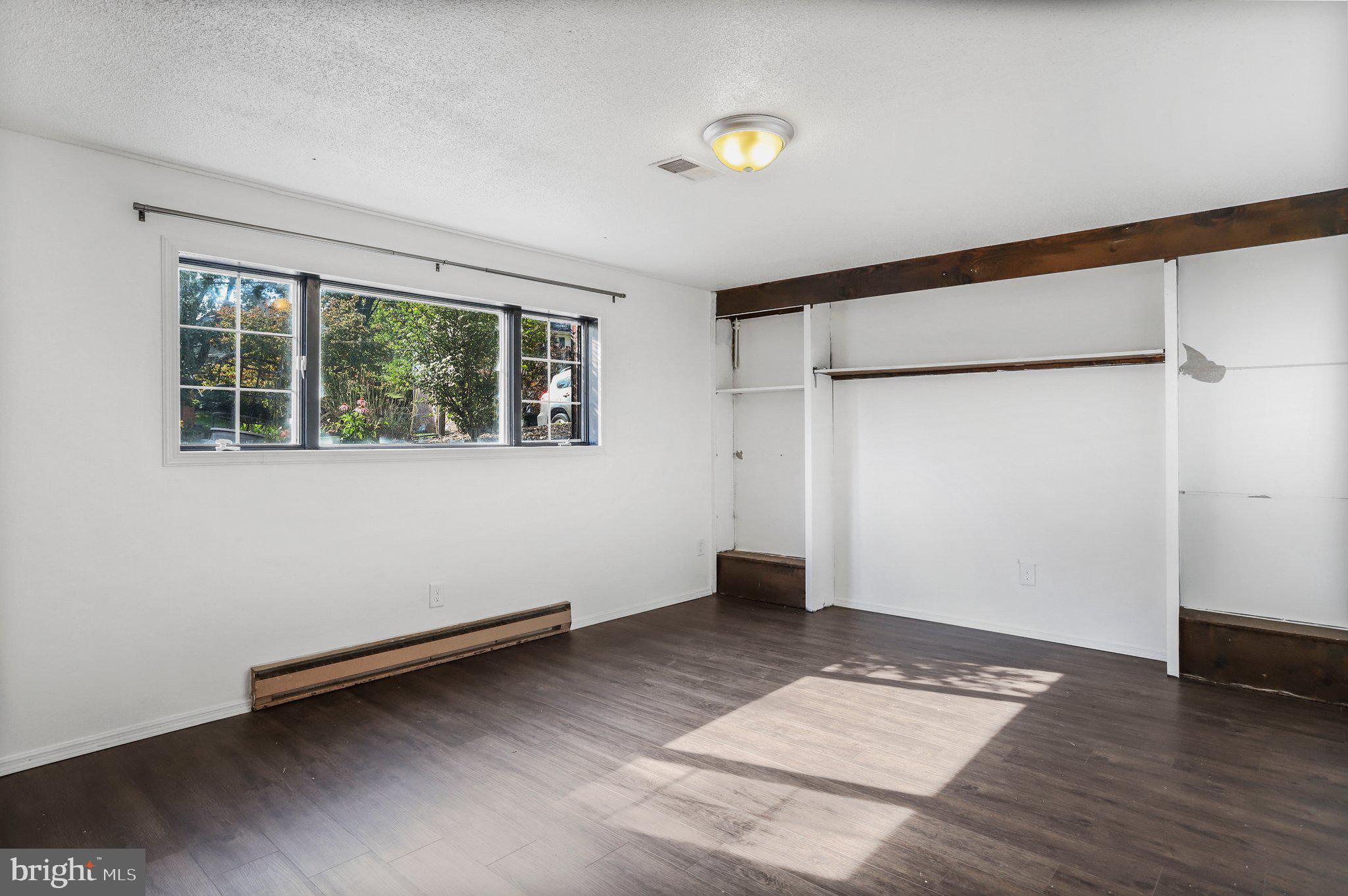 PIKE VIEW ACRES - Residential