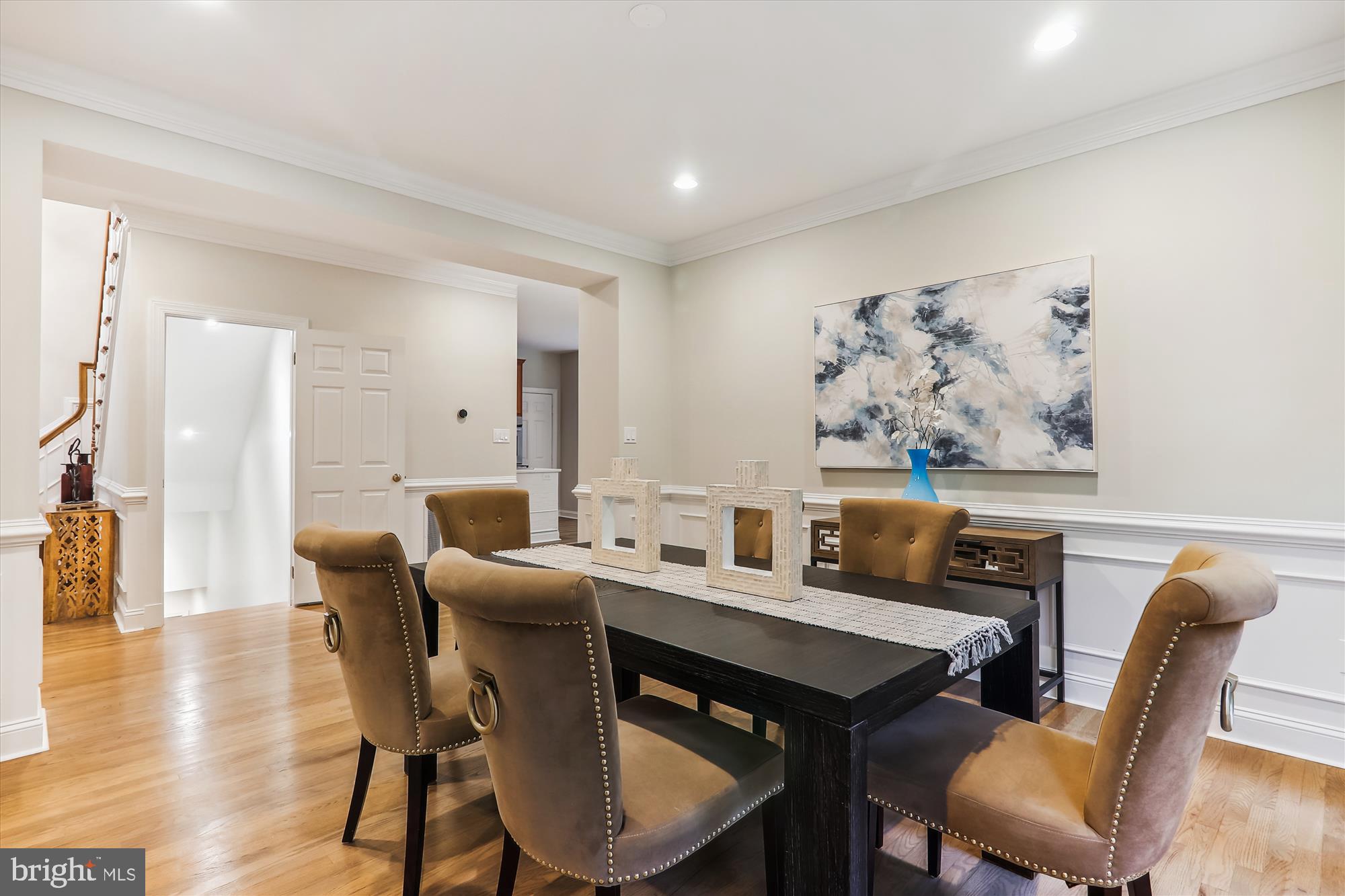 CHEVY CHASE - Residential