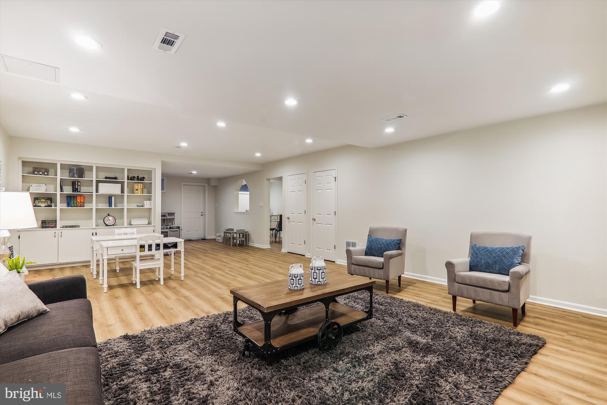 CHEVY CHASE - Residential