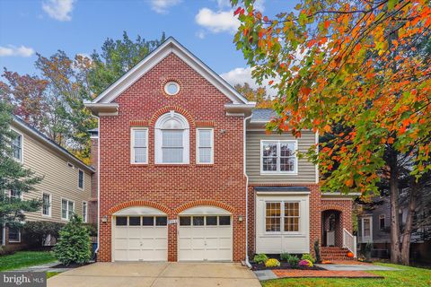 Photo of 8002 ELLINGSON DR, CHEVY CHASE, MD 20815 (MLS # MDMC2075472)