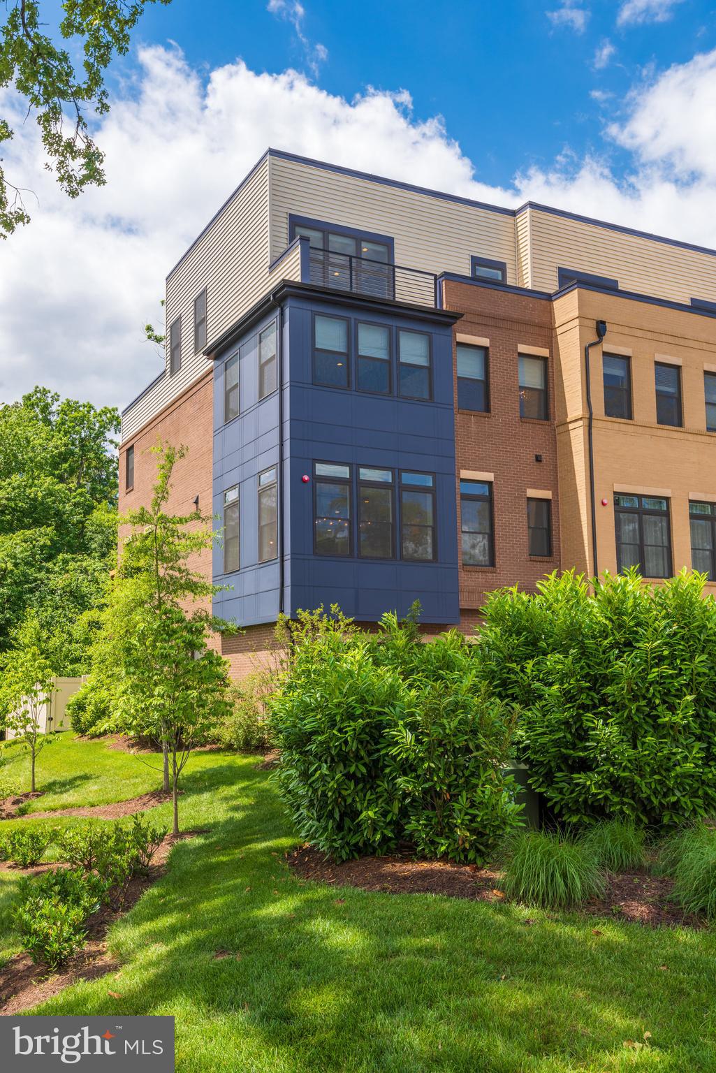 BRAMBLETON AT EMERALD RIDGE - Residential Lease