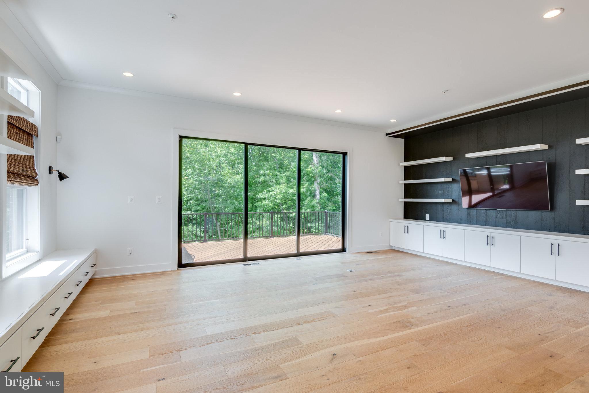 BRAMBLETON AT EMERALD RIDGE - Residential Lease