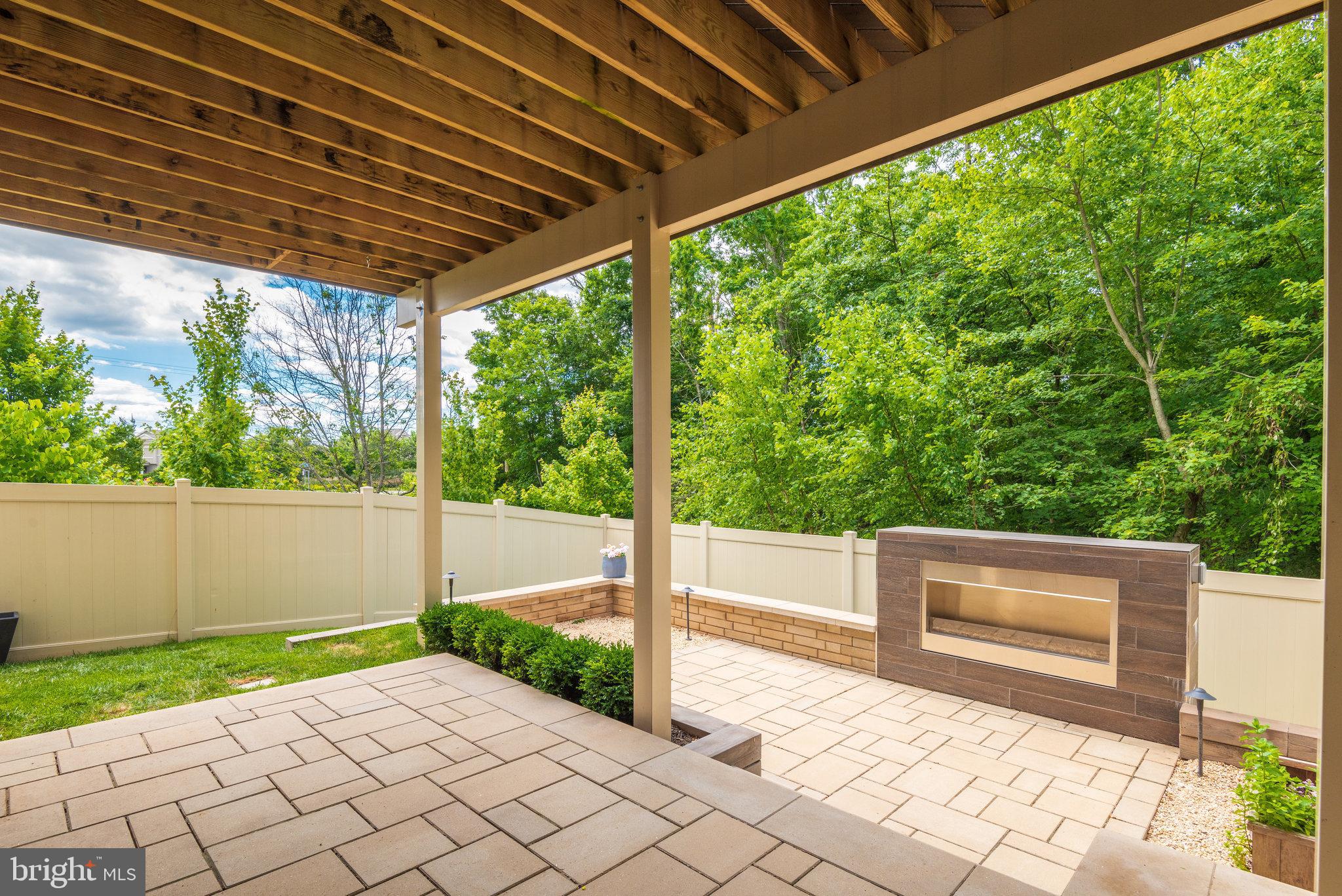 BRAMBLETON AT EMERALD RIDGE - Residential Lease