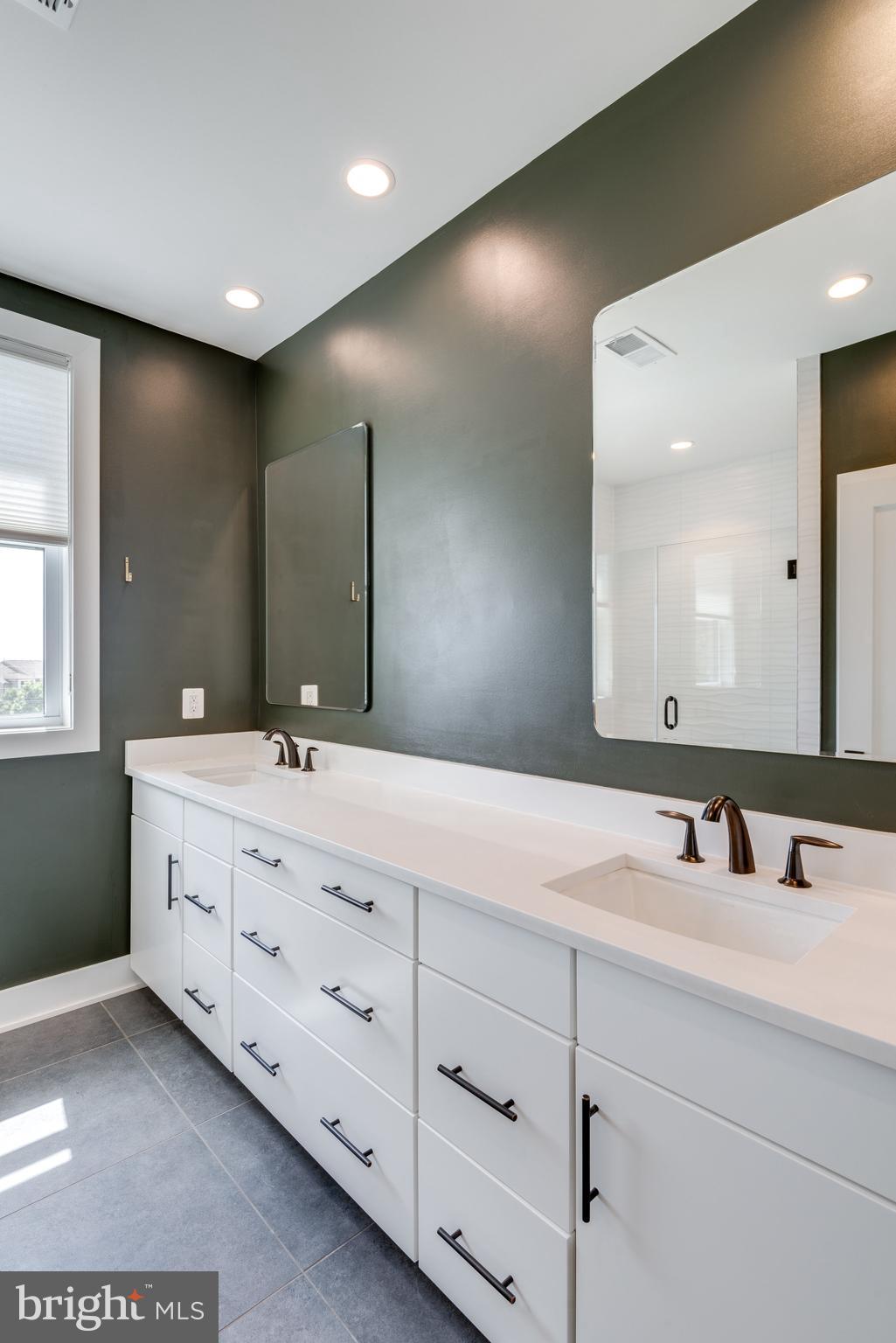 BRAMBLETON AT EMERALD RIDGE - Residential Lease