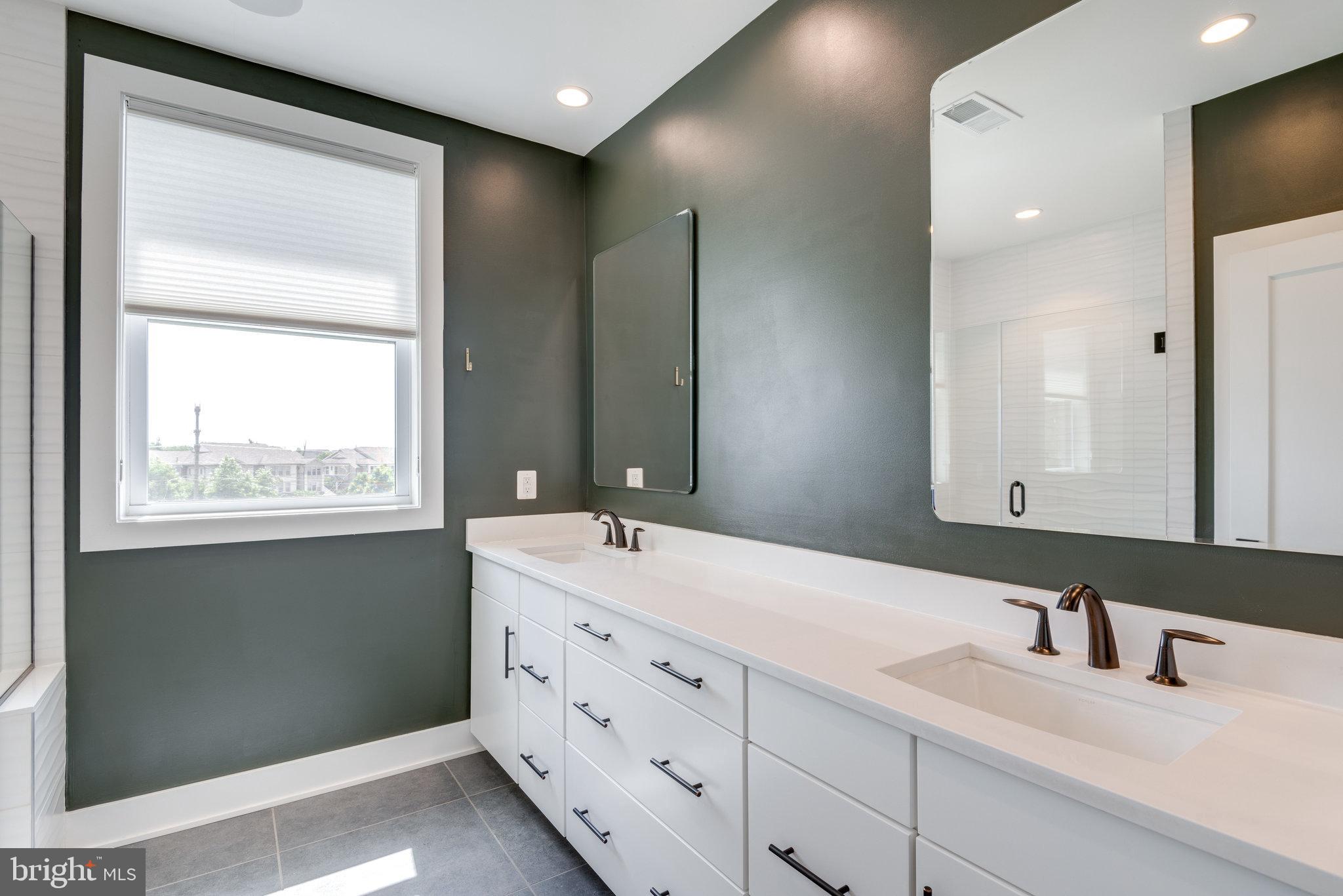 BRAMBLETON AT EMERALD RIDGE - Residential Lease