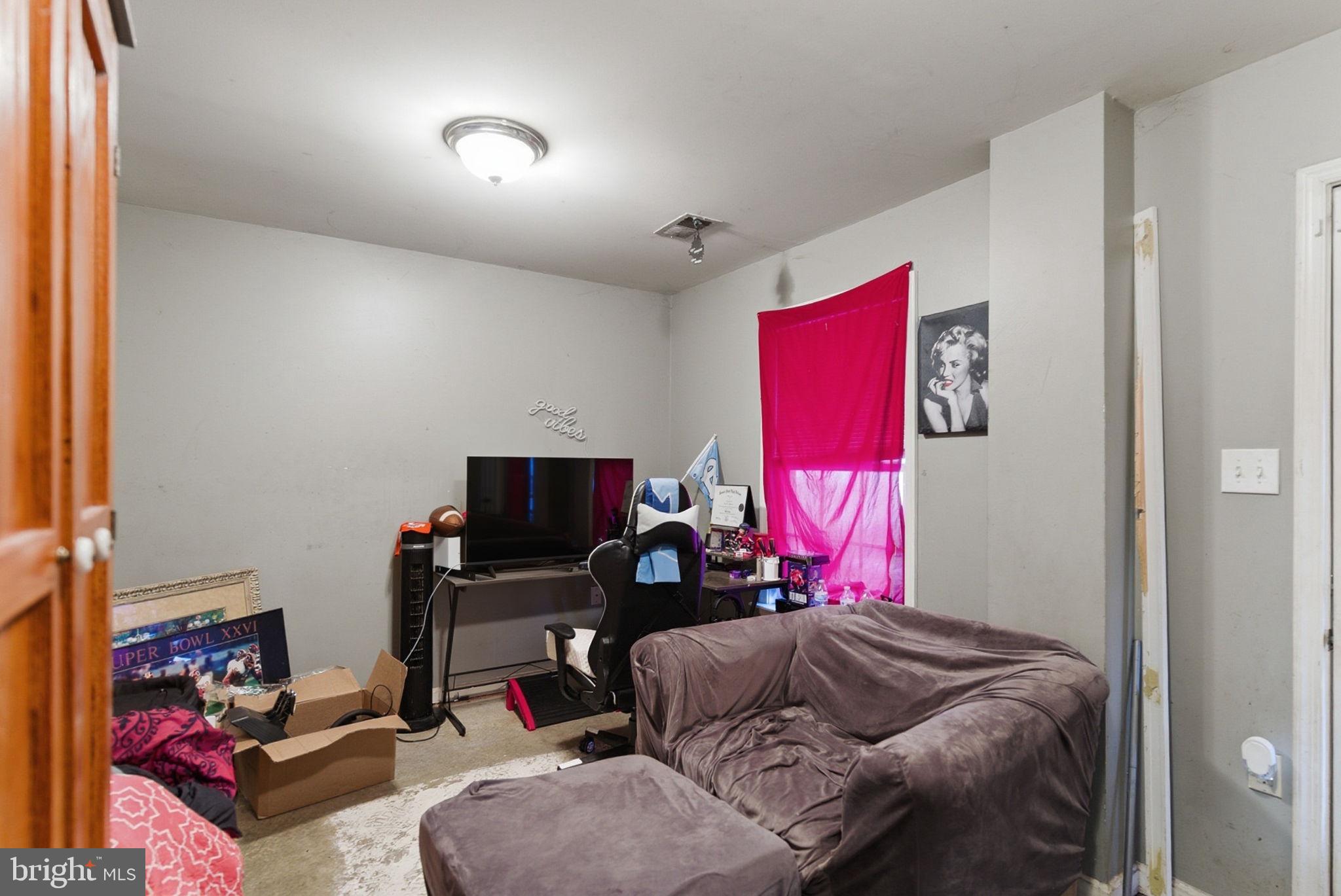 HAMMONDS MILL - Residential