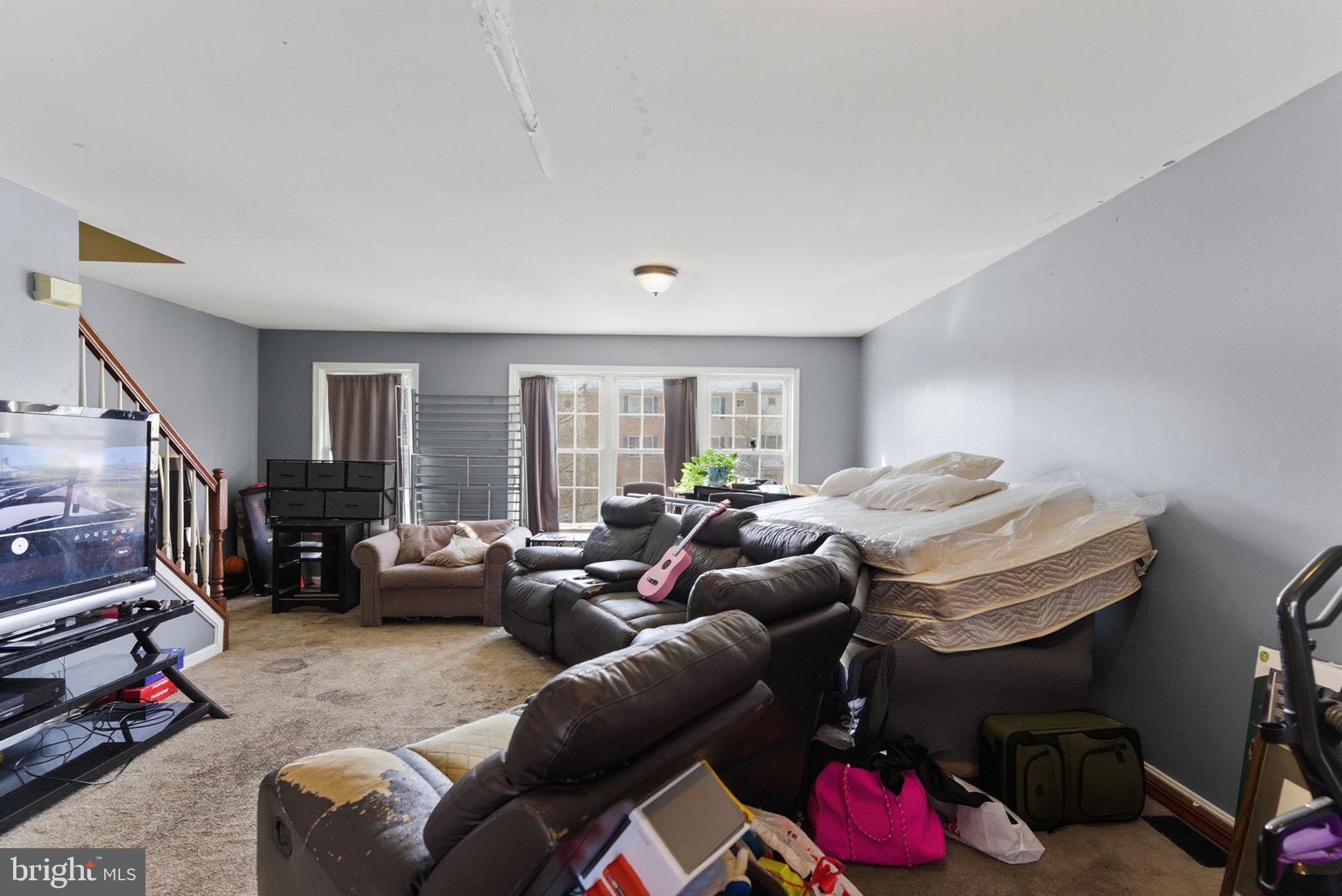 HAMMONDS MILL - Residential