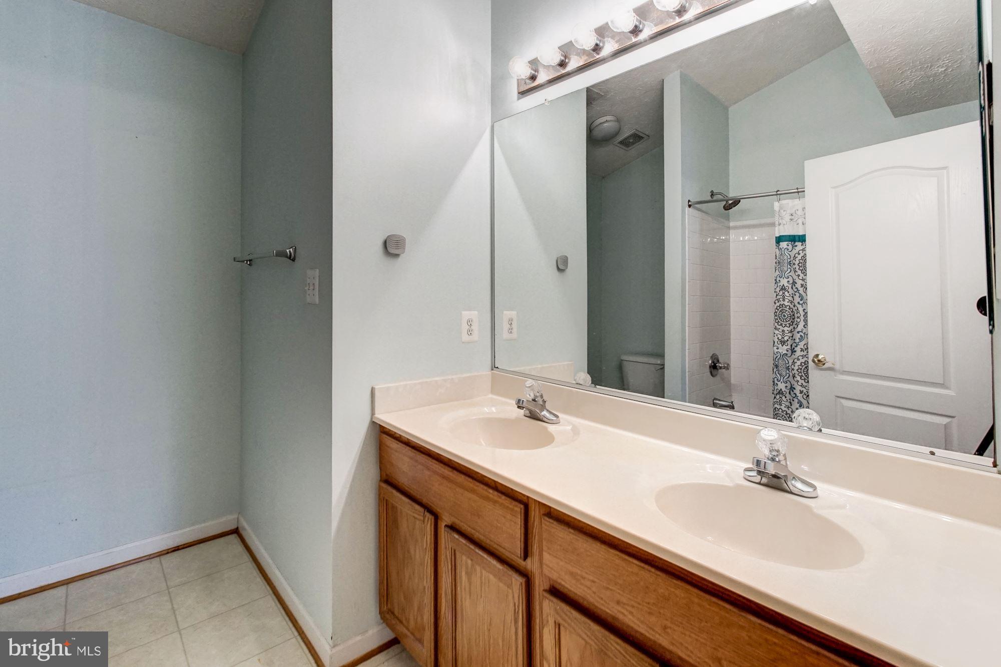 HOLLAWAY ESTATES - Residential