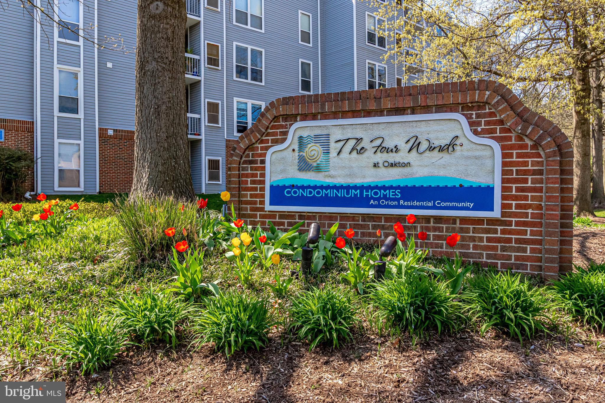 FOUR WINDS AT OAKTON - Residential