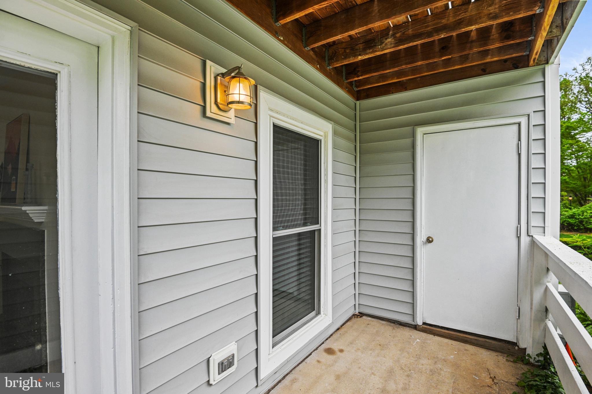 FOUR WINDS AT OAKTON - Residential