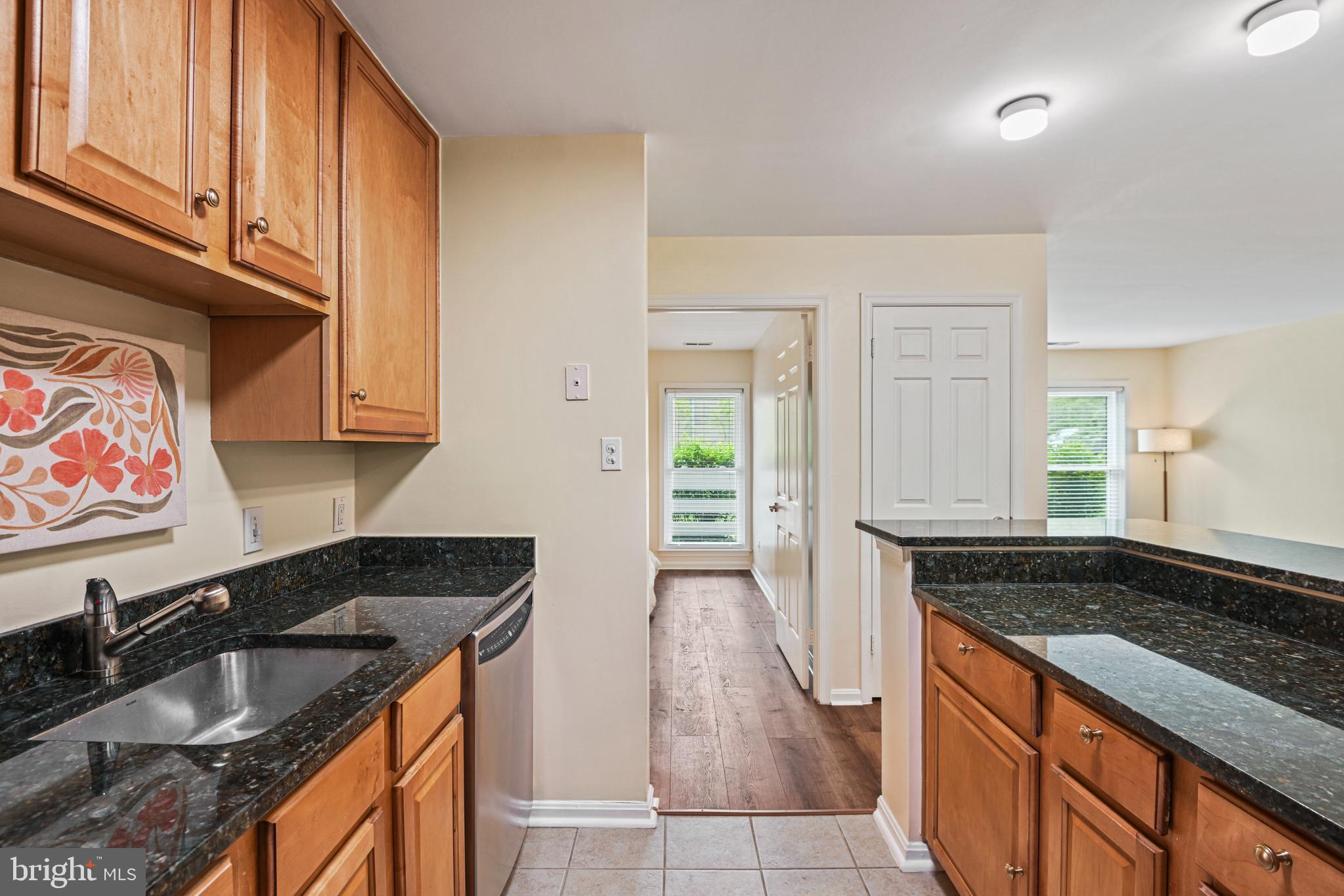 FOUR WINDS AT OAKTON - Residential