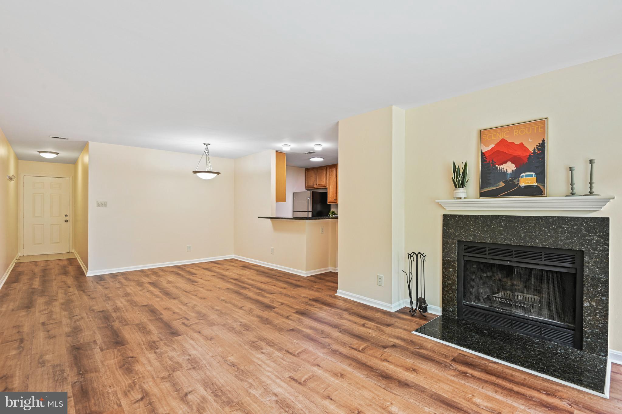 FOUR WINDS AT OAKTON - Residential