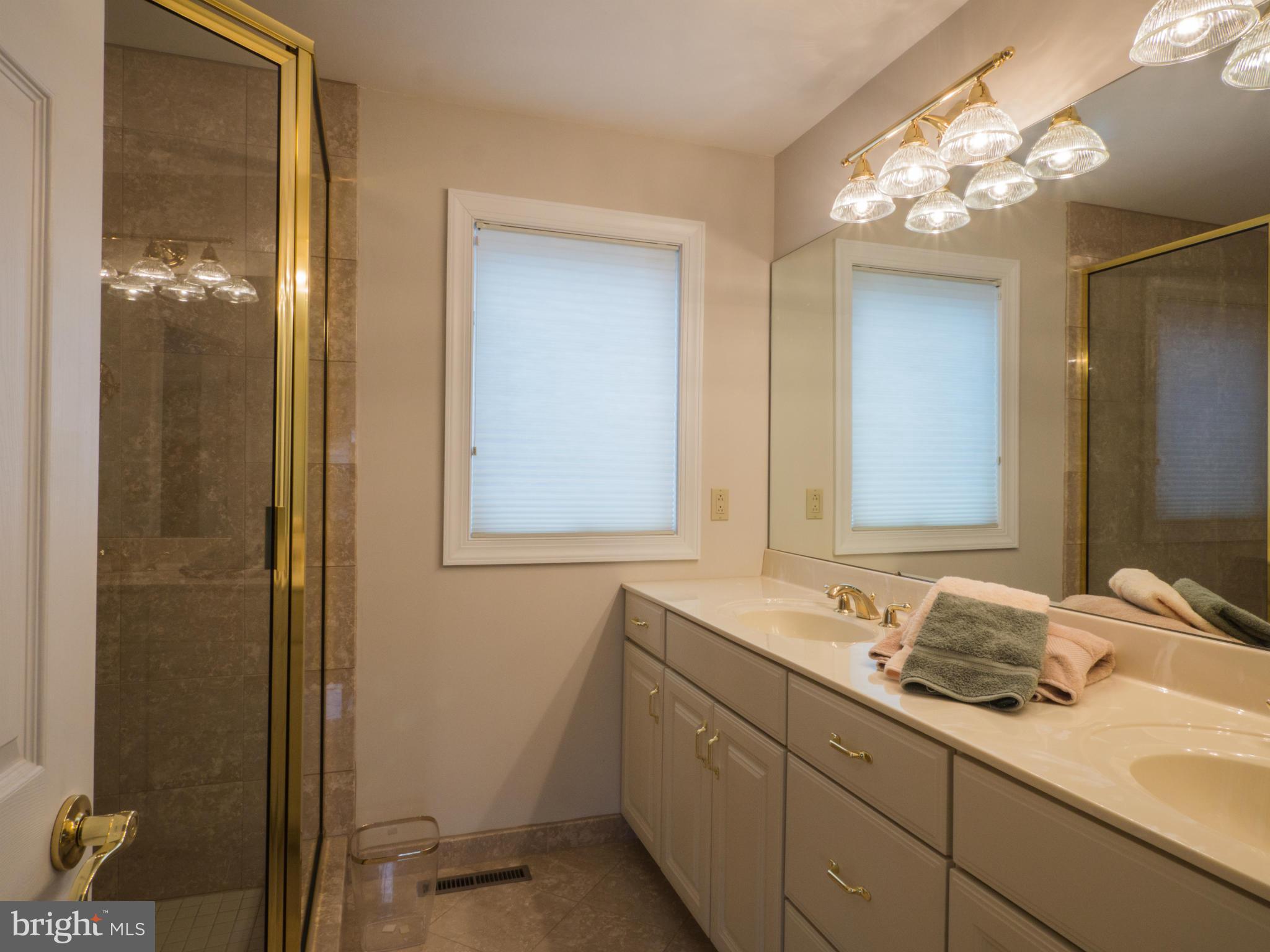 SOLOMONS ISLAND - Residential