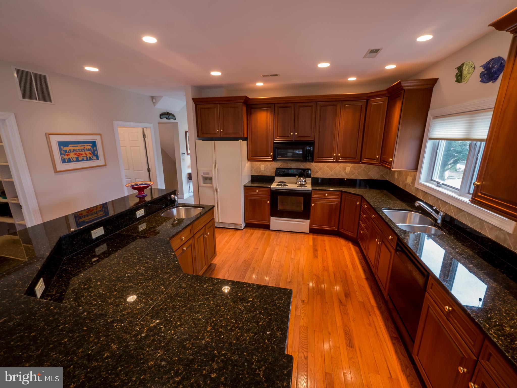 SOLOMONS ISLAND - Residential