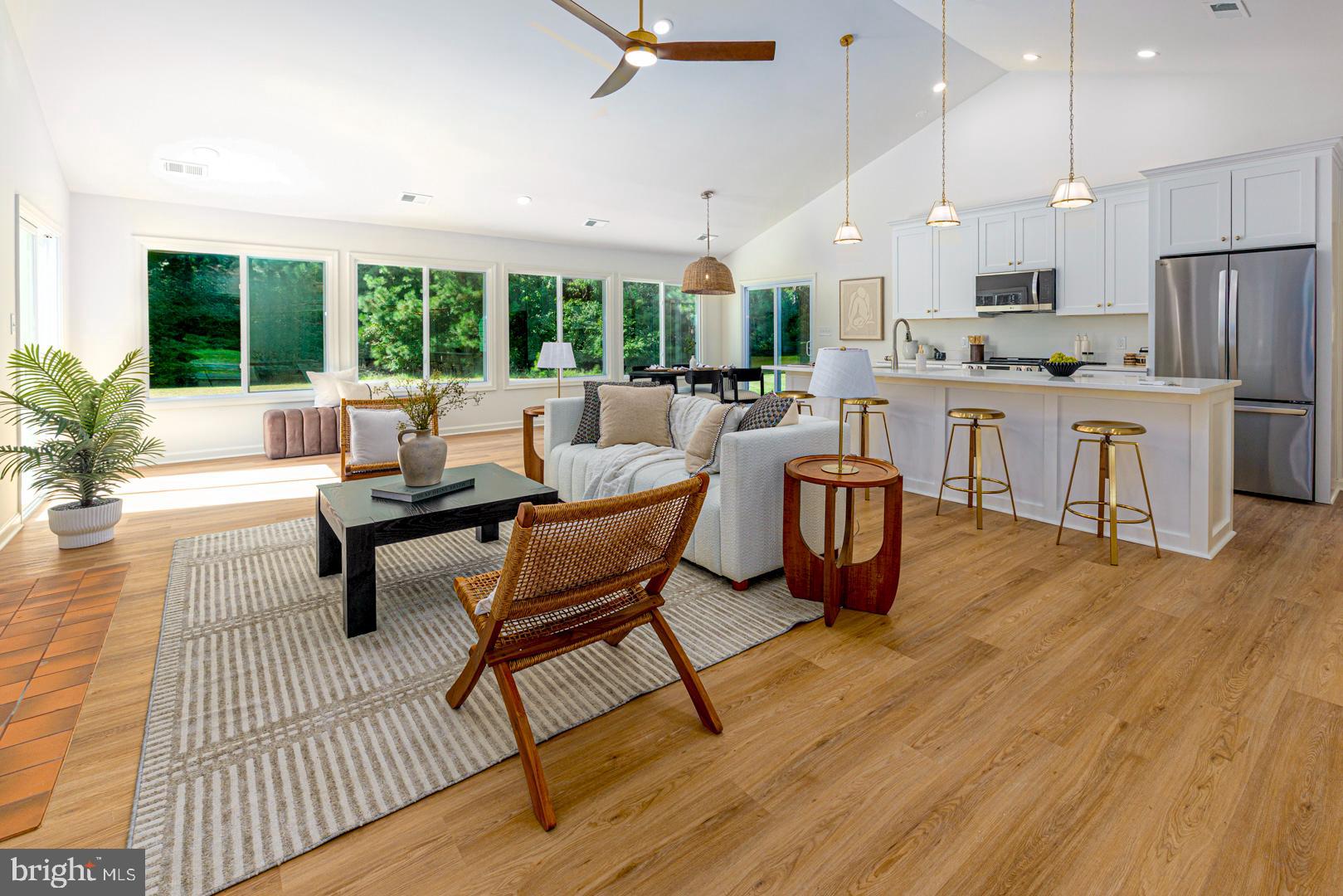 COVE CREEK CLUB - Residential