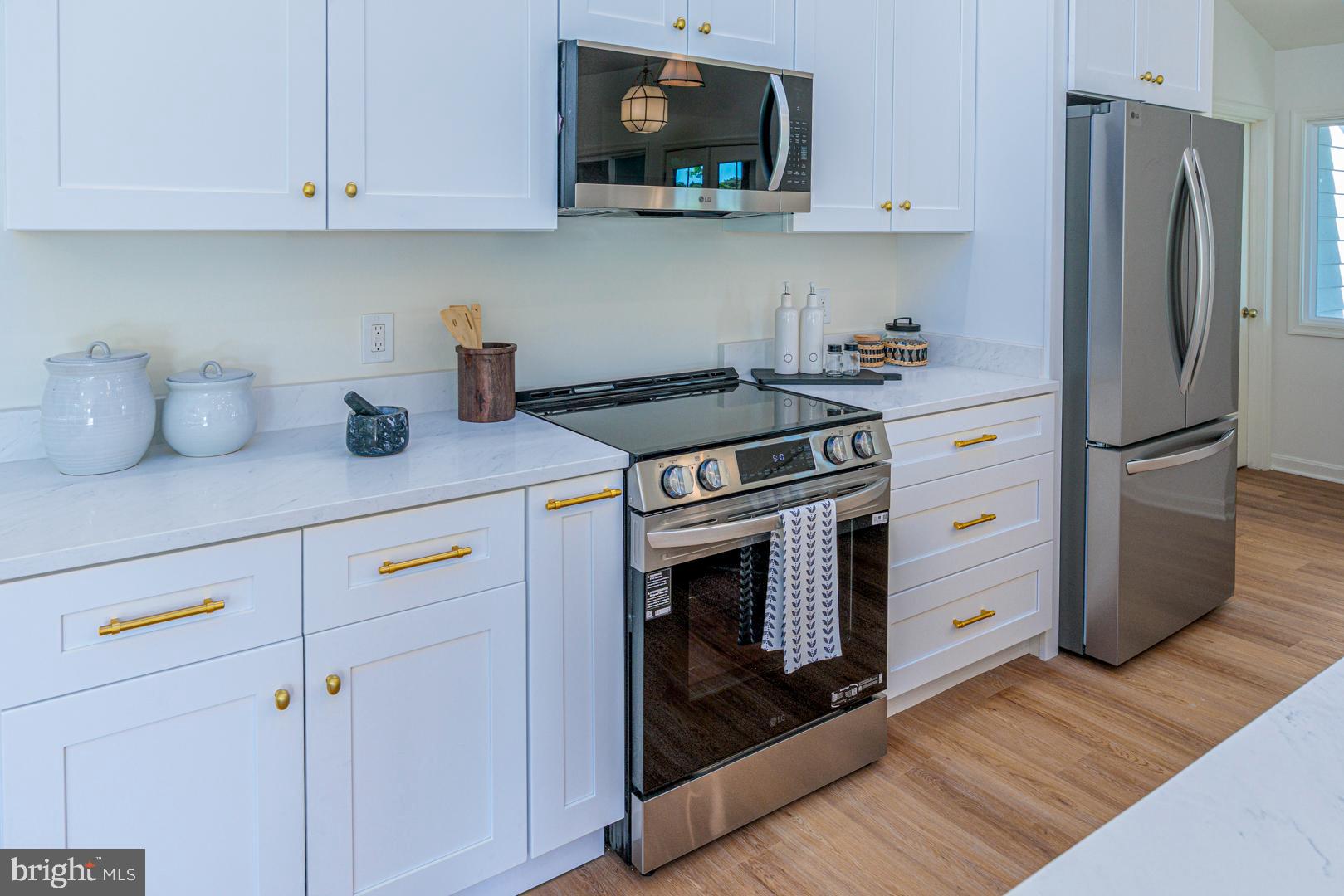 COVE CREEK CLUB - Residential