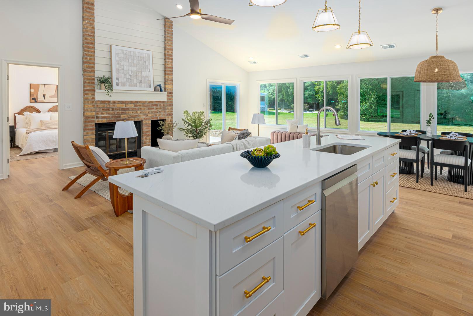 COVE CREEK CLUB - Residential