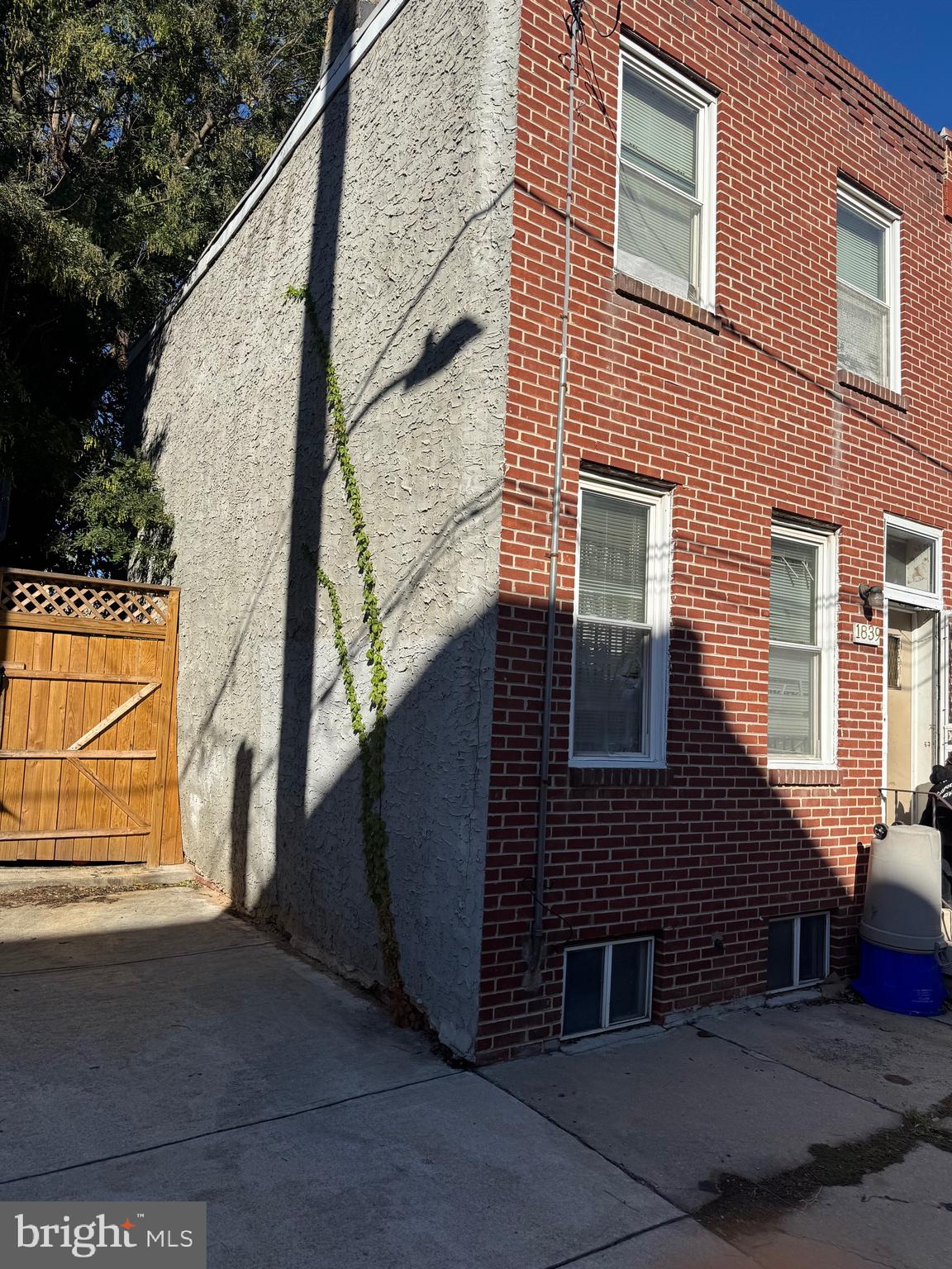 1839 INGERSOLL STREET