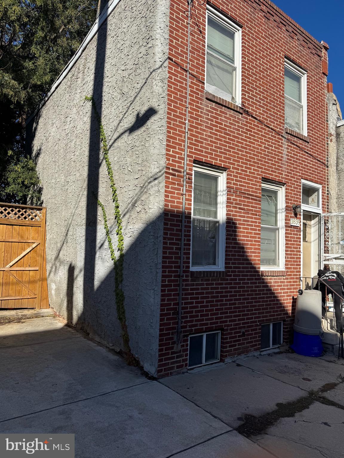 1839 INGERSOLL STREET