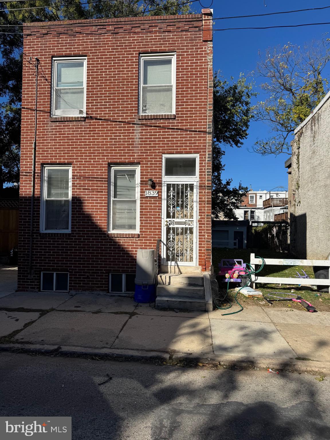 1839 INGERSOLL STREET