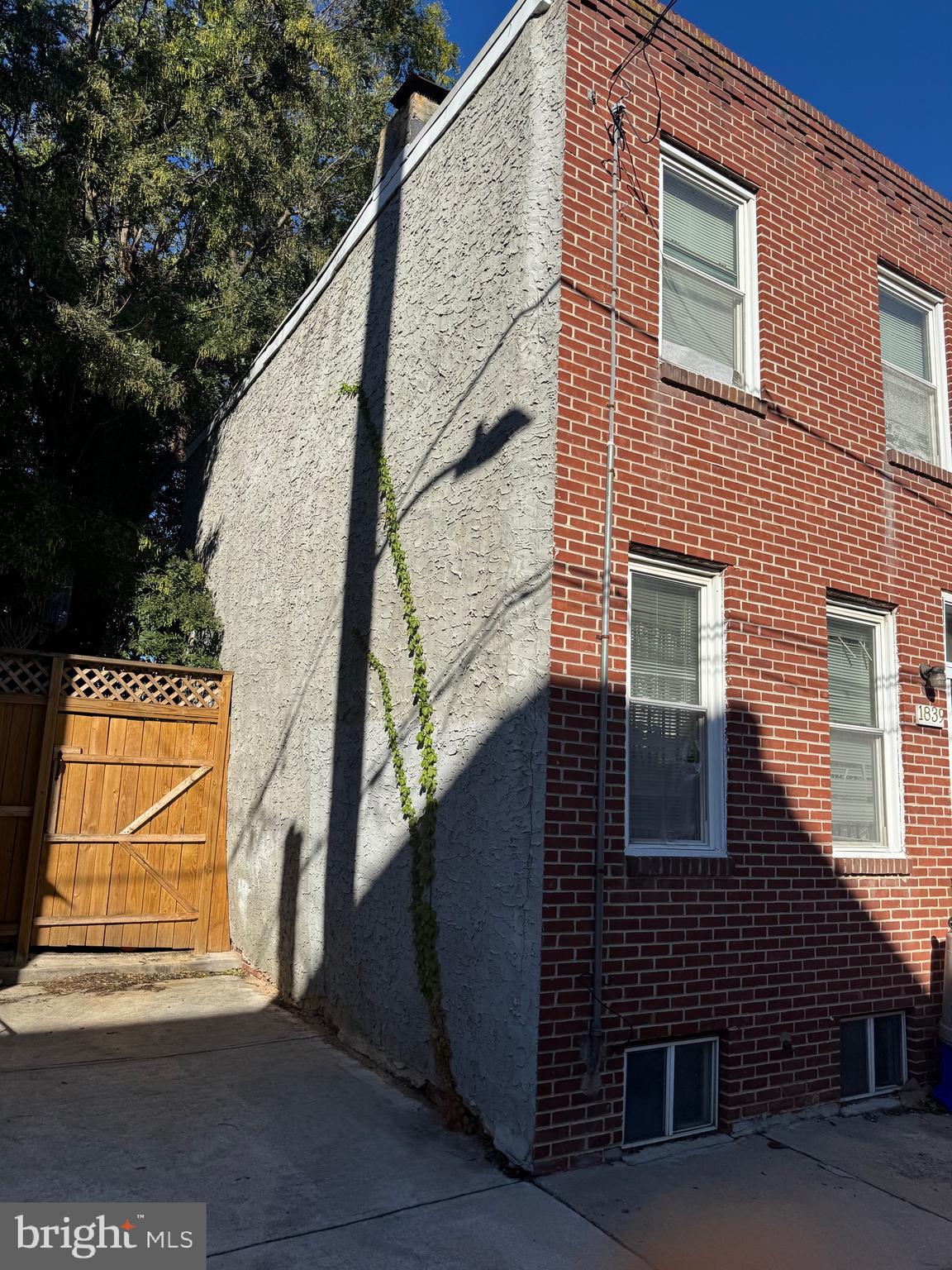 1839 INGERSOLL STREET