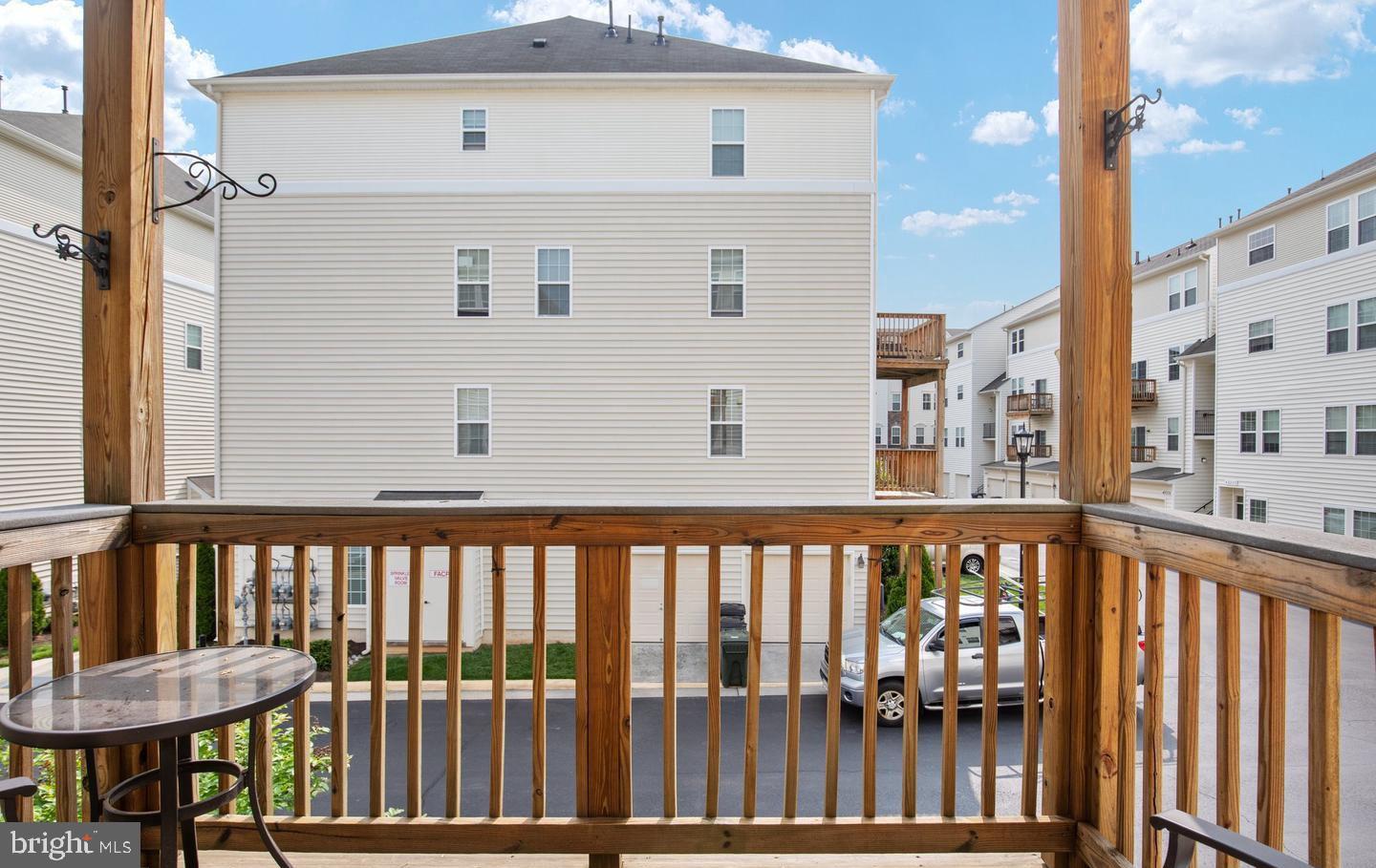 STONE RIDGE - Residential