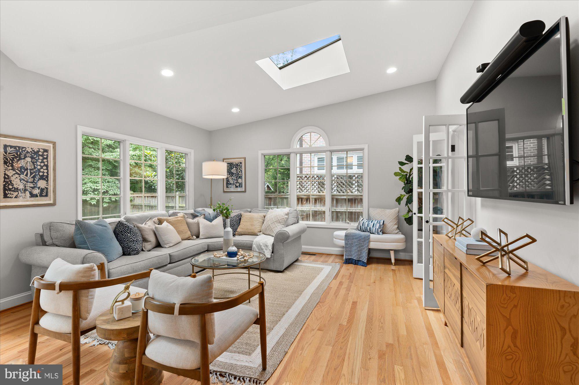 CHEVY CHASE TERRACE - Residential