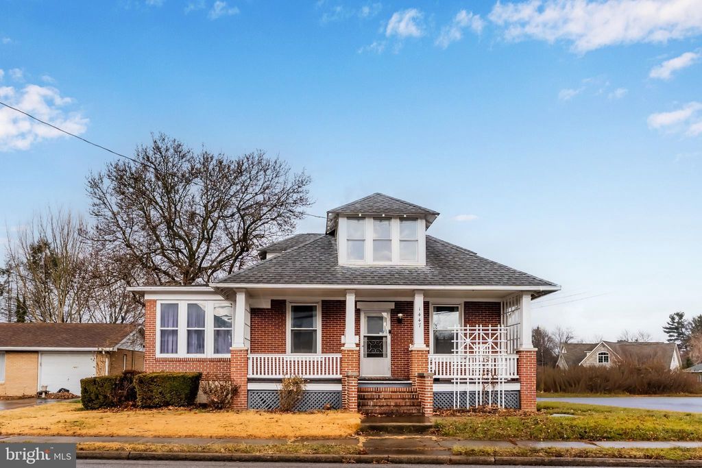 Photo of 1447 Scotland Avenue Avenue, CHAMBERSBURG, PA 17201 (MLS # PAFL2031904)