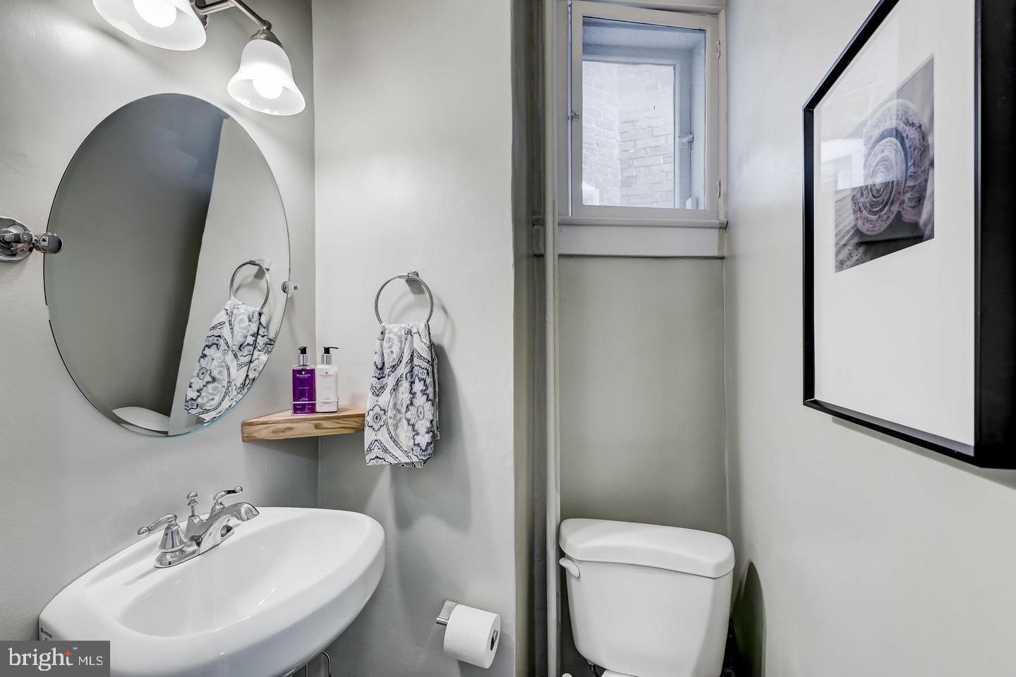 OAKENSHAWE - Residential Lease