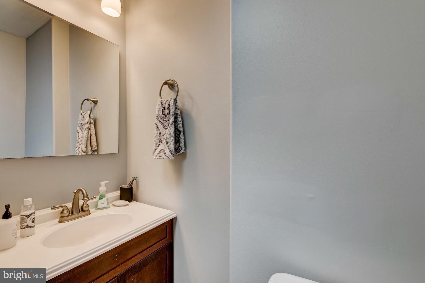 OAKENSHAWE - Residential Lease