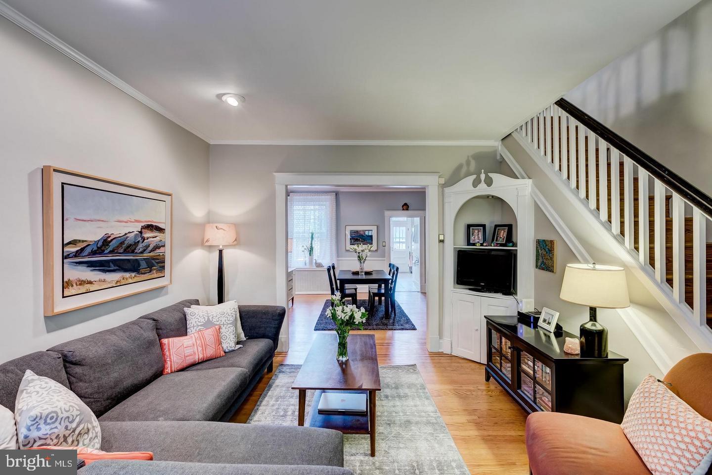 OAKENSHAWE - Residential Lease