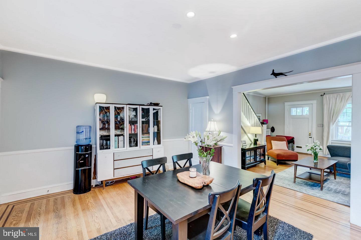 OAKENSHAWE - Residential Lease