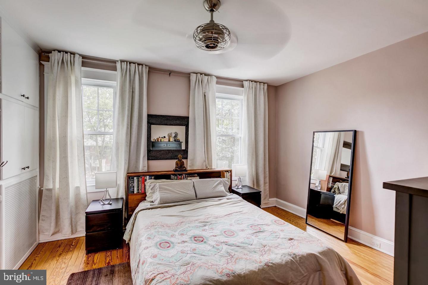 OAKENSHAWE - Residential Lease