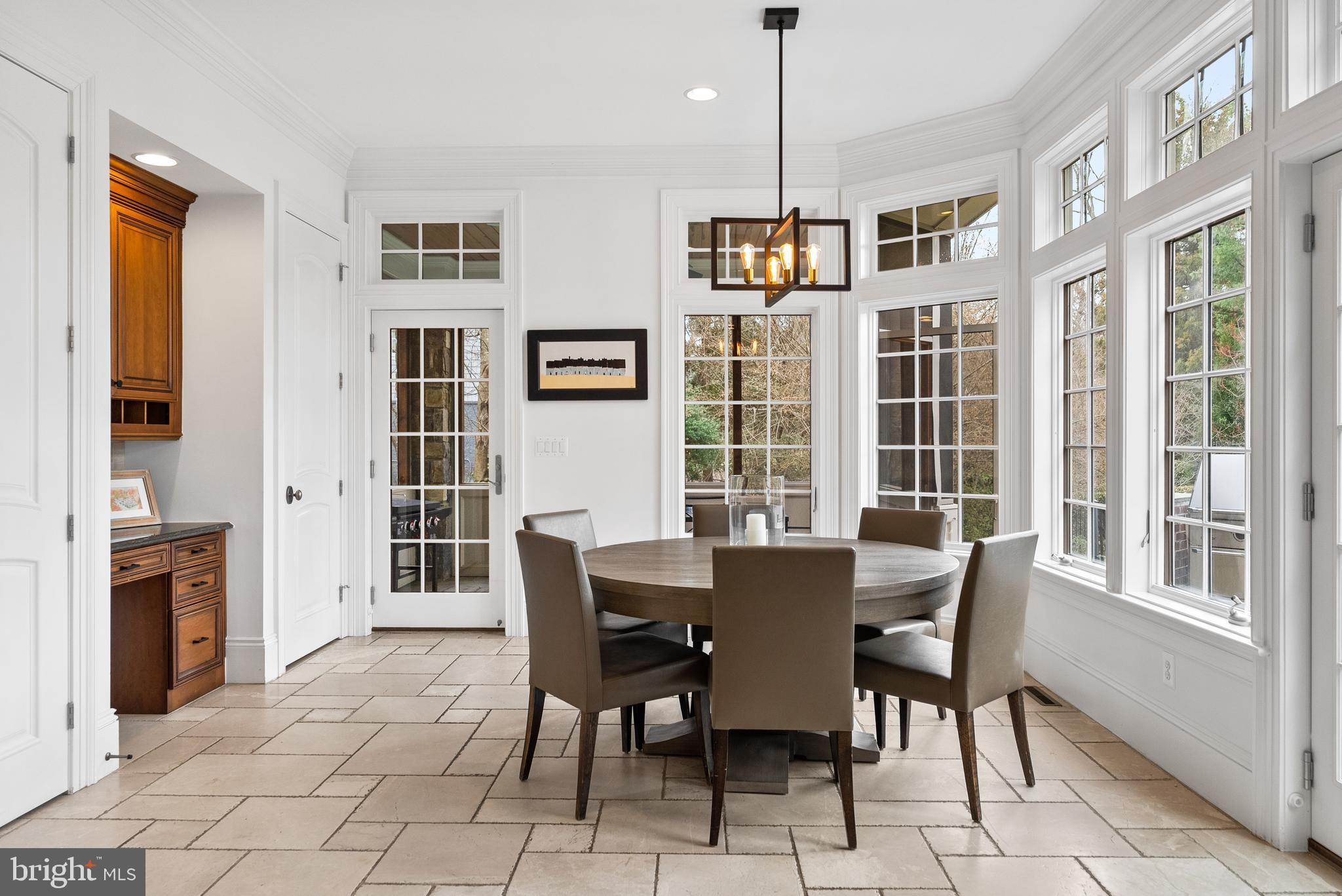 RIVER OAKS - Residential