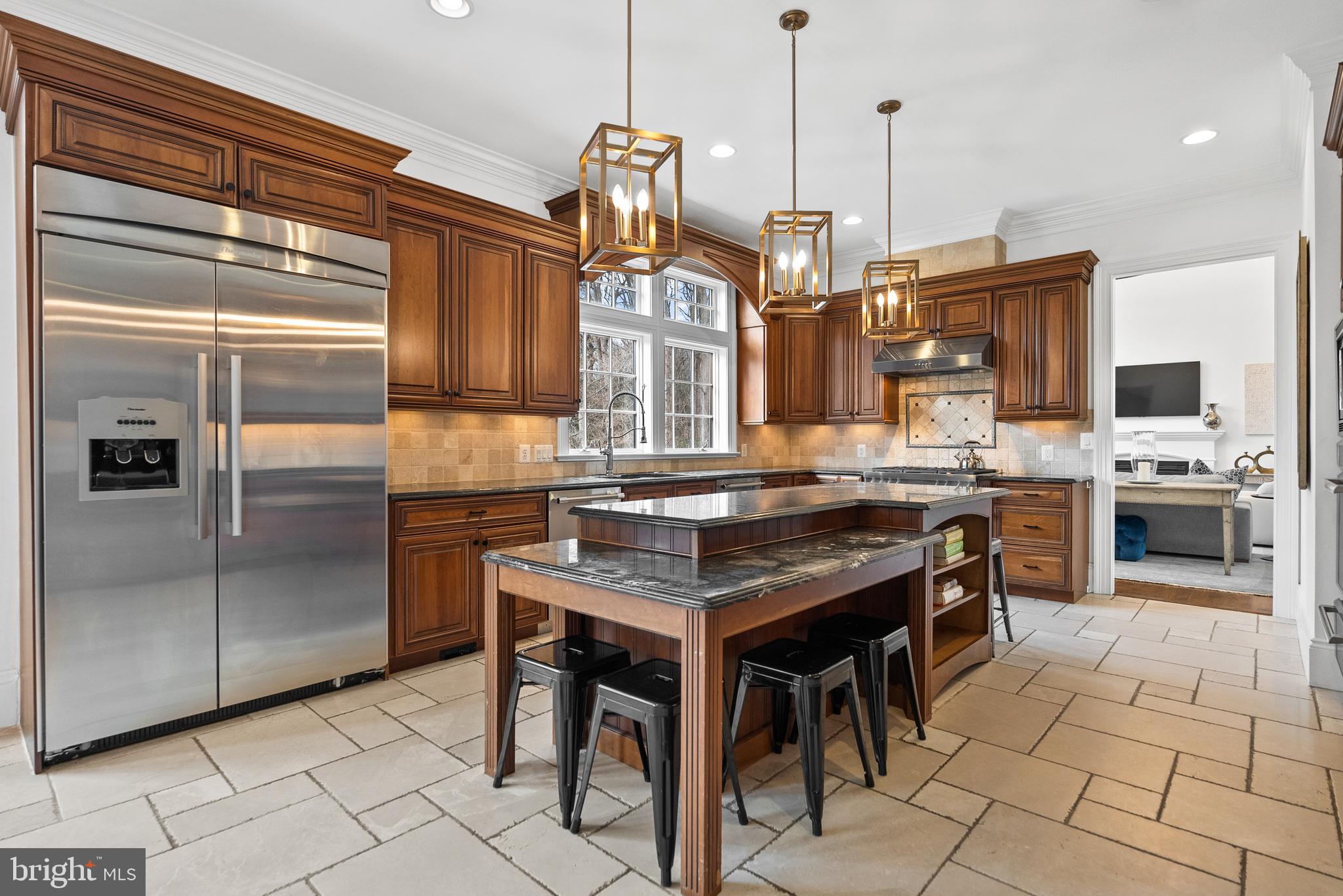 RIVER OAKS - Residential