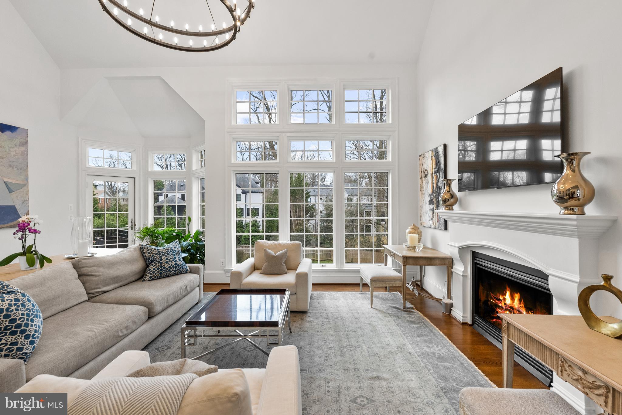 RIVER OAKS - Residential