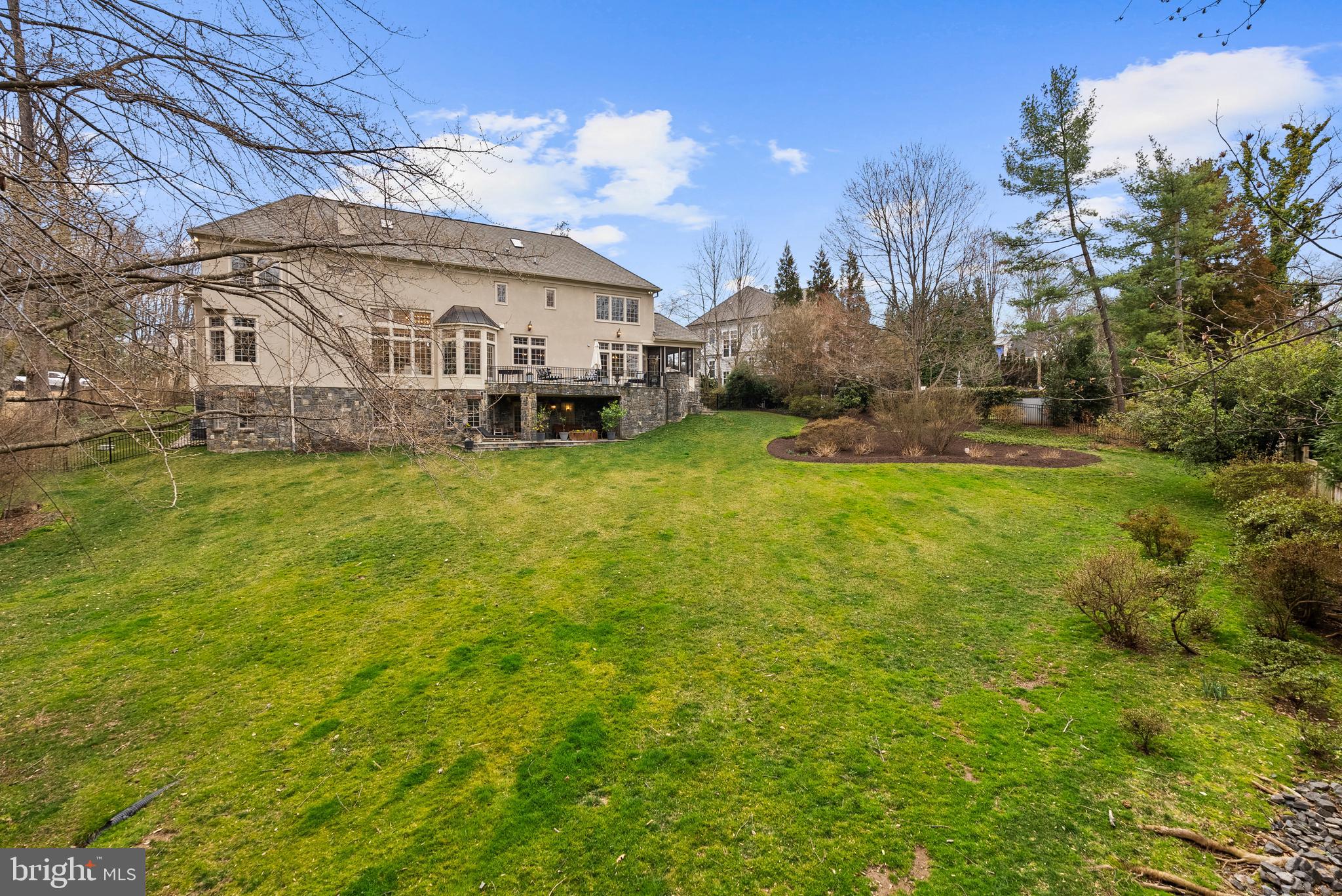 RIVER OAKS - Residential