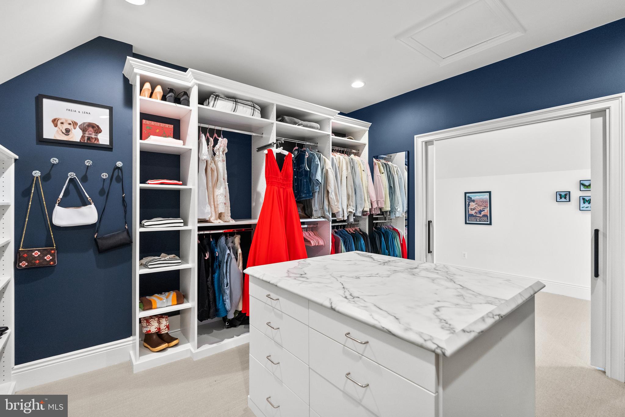 RIVER OAKS - Residential