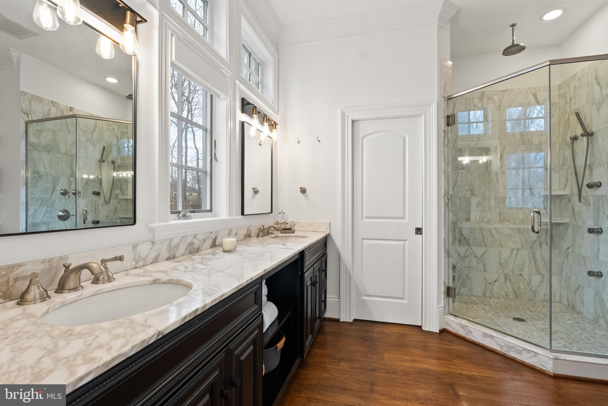 RIVER OAKS - Residential