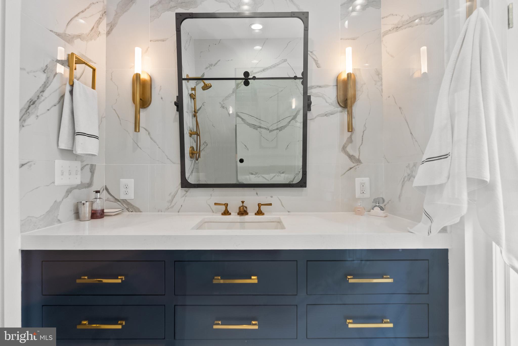 RIVER OAKS - Residential