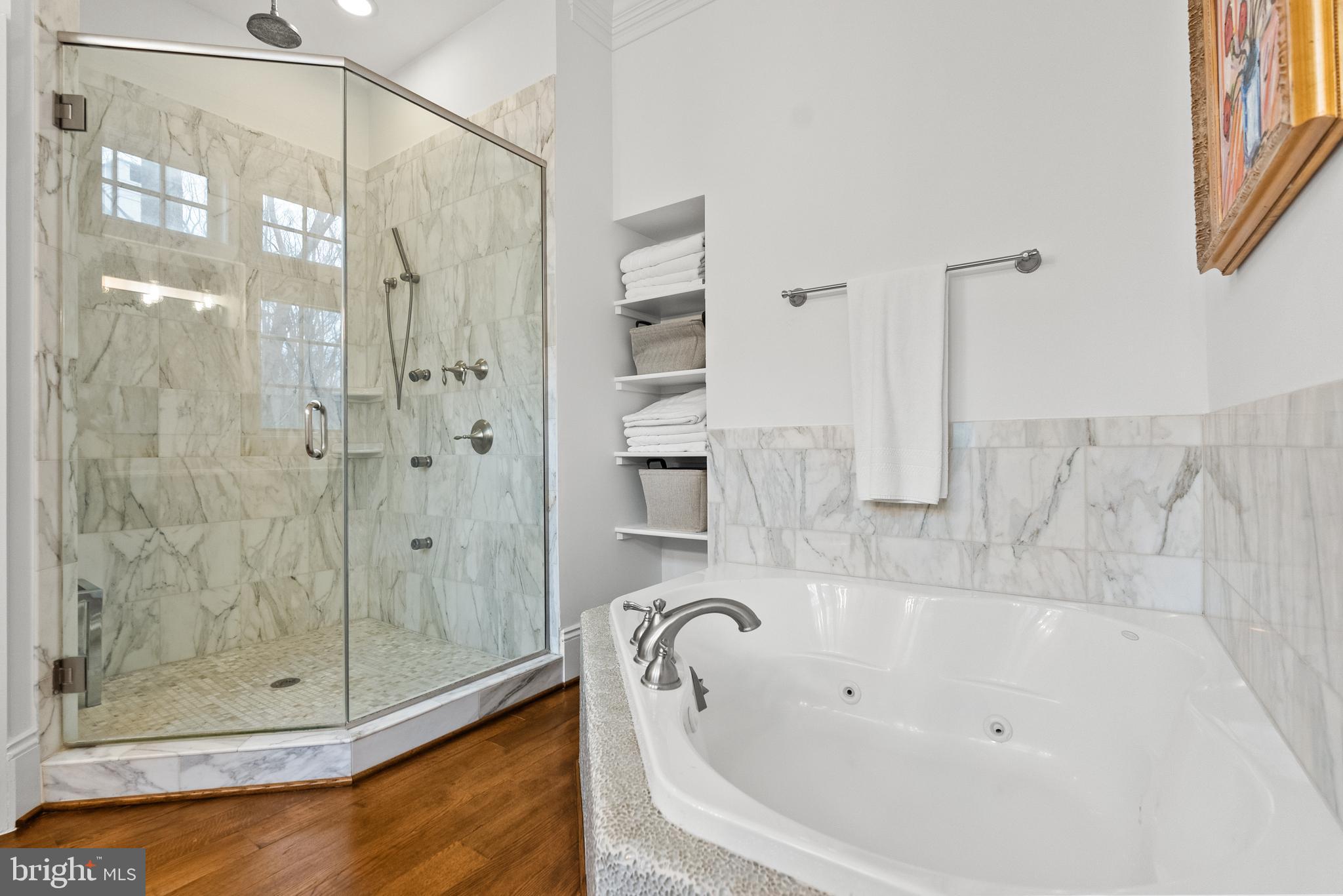 RIVER OAKS - Residential