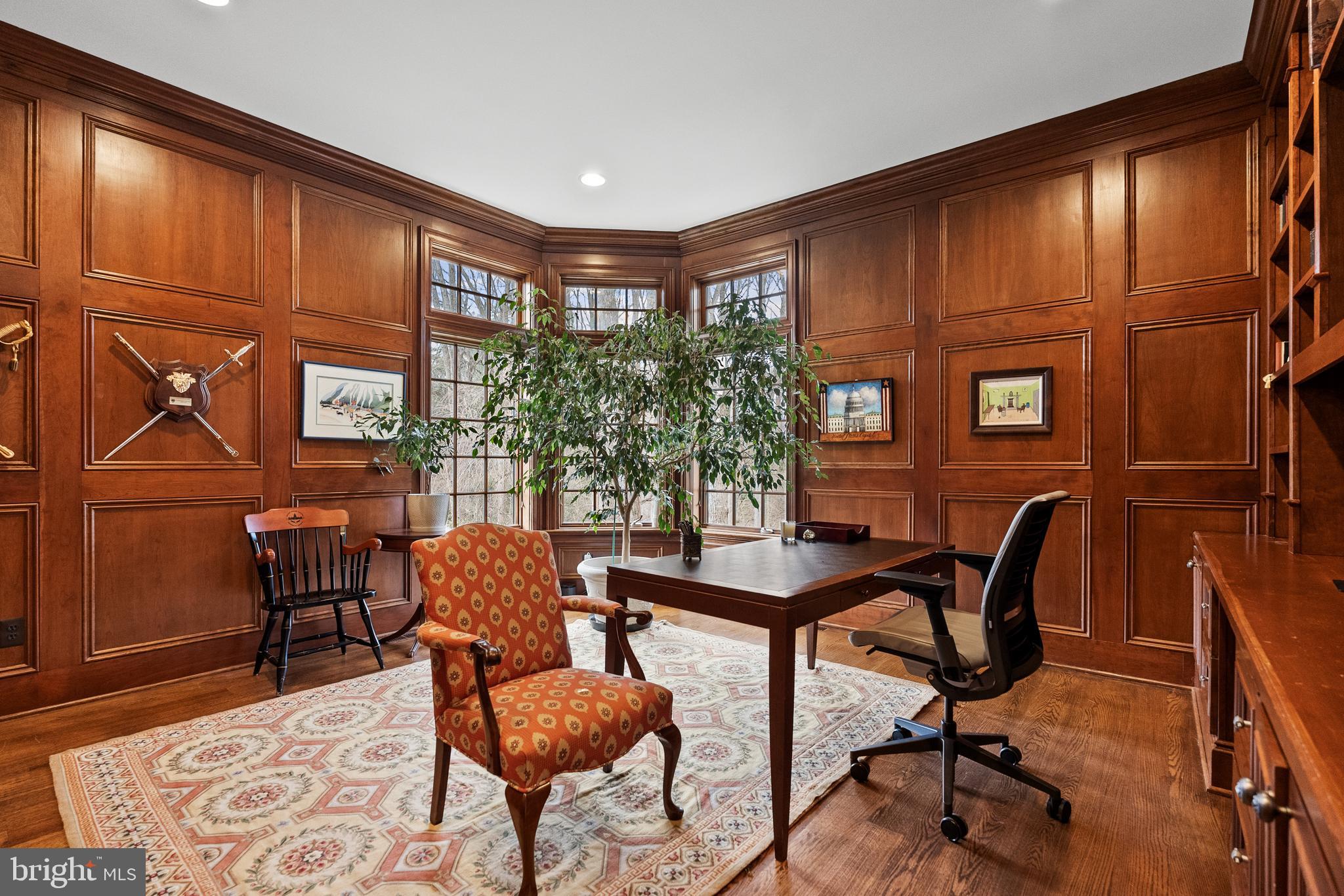 RIVER OAKS - Residential