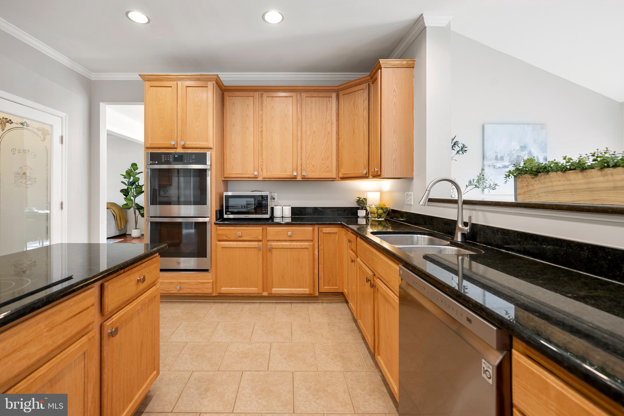 MEADOWBROOK WOODS - Residential