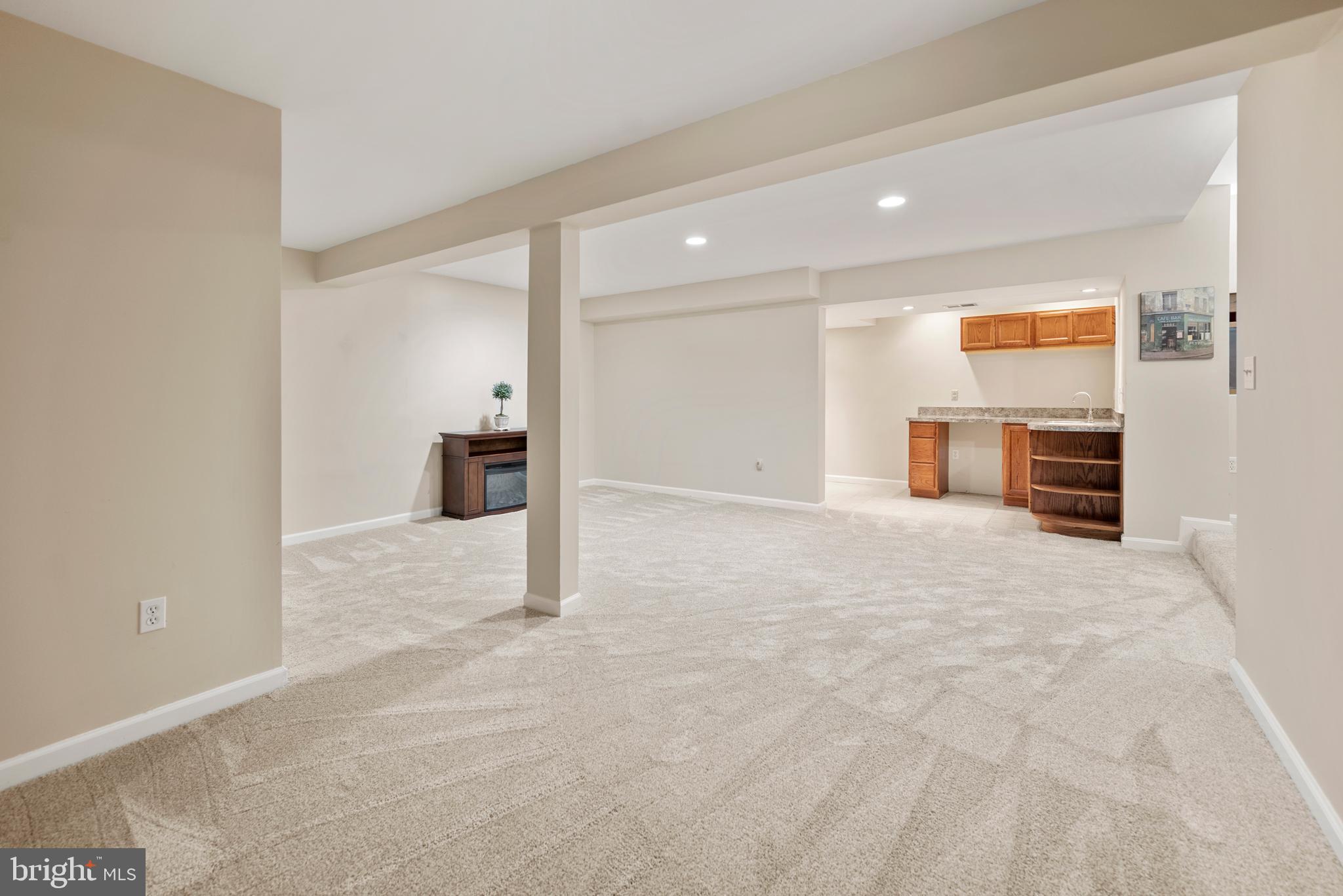 MEADOWBROOK WOODS - Residential