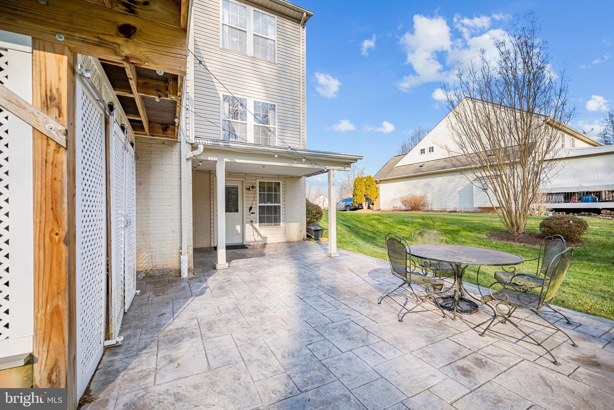 MEADOWBROOK WOODS - Residential