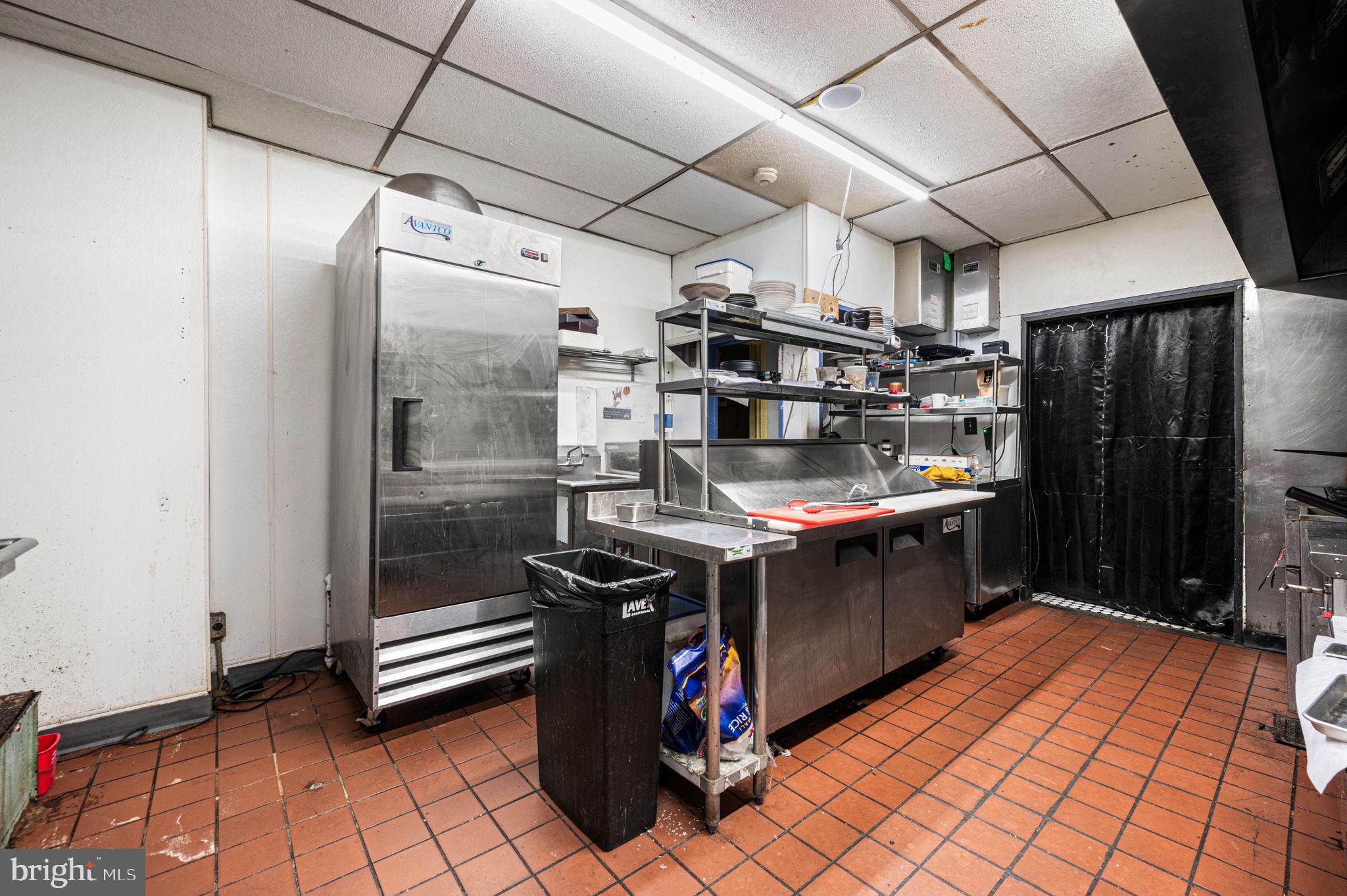 CENTER CITY - Commercial Sale