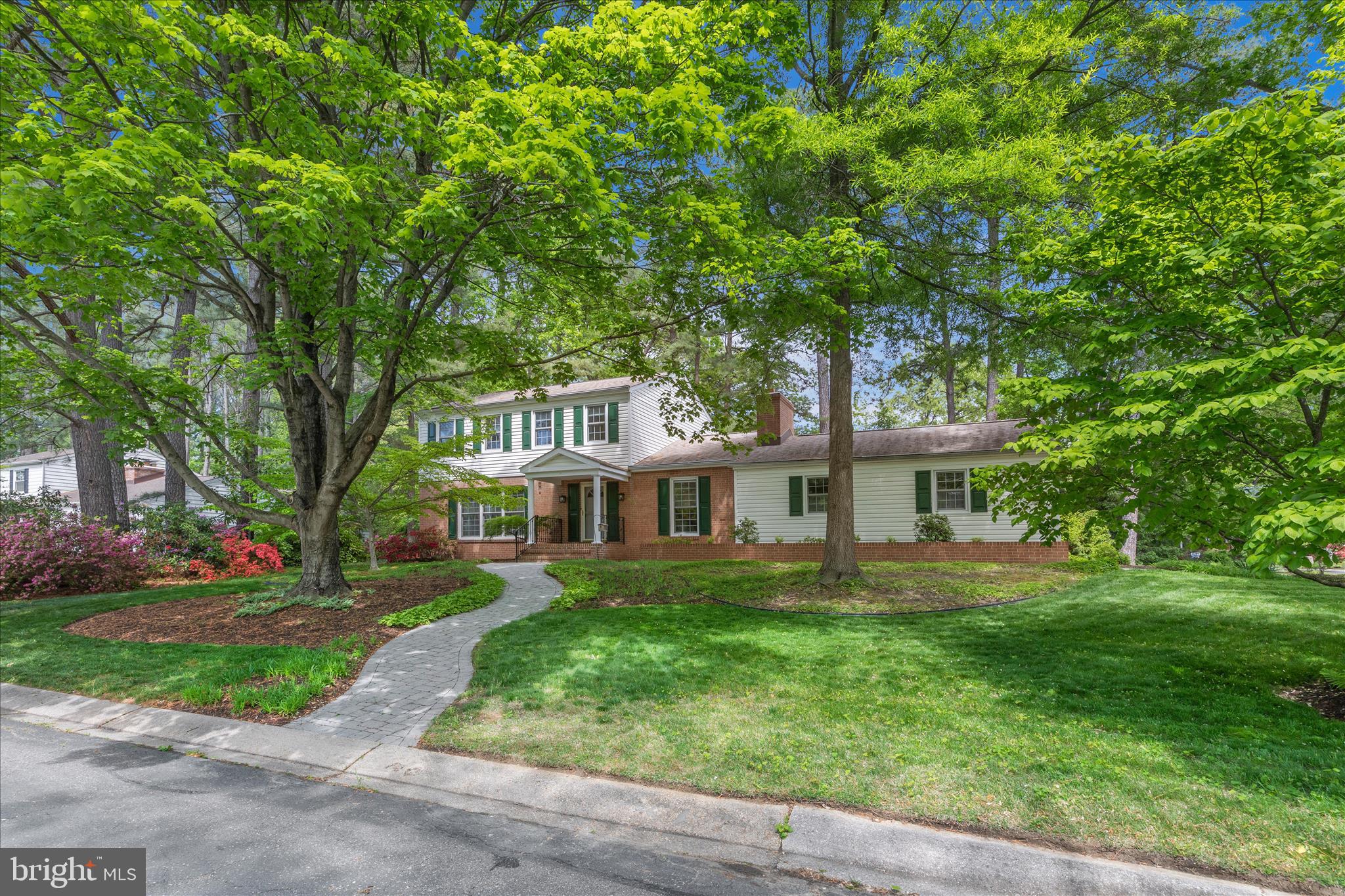 TWIN HARBORS - Residential